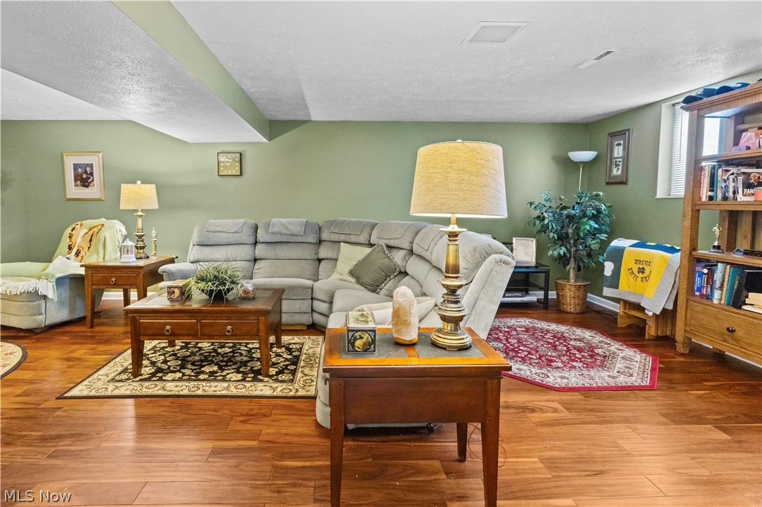 132 Tera Manor Wintersville OH 43953