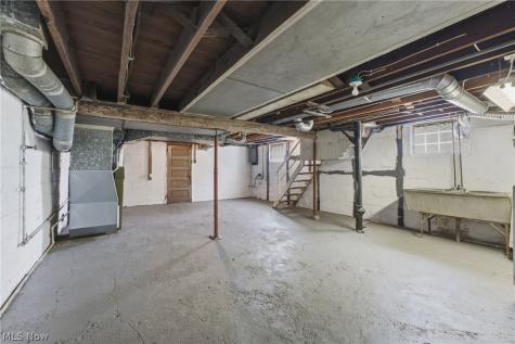 1916 29th Street NW Canton OH 44709