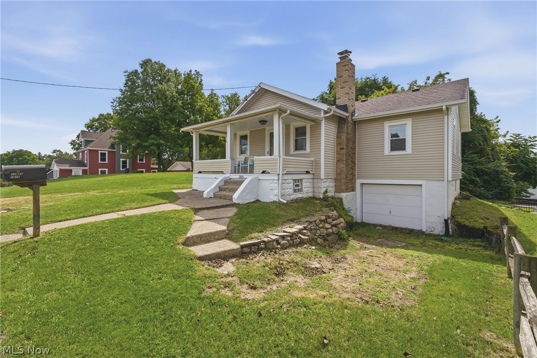 1916 29th Street NW Canton OH 44709