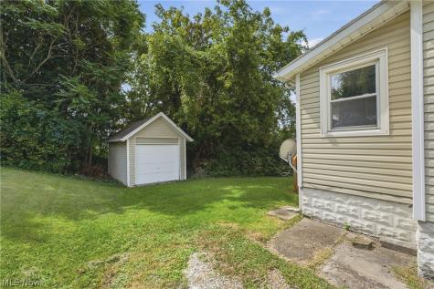 1916 29th Street NW Canton OH 44709