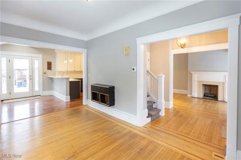 1339 Edanola Avenue Lakewood OH 44107