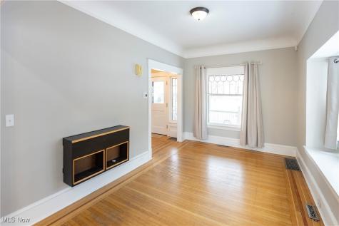 1339 Edanola Avenue Lakewood OH 44107