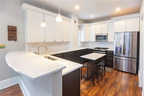 1339 Edanola Avenue Lakewood OH 44107