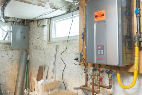 1339 Edanola Avenue Lakewood OH 44107