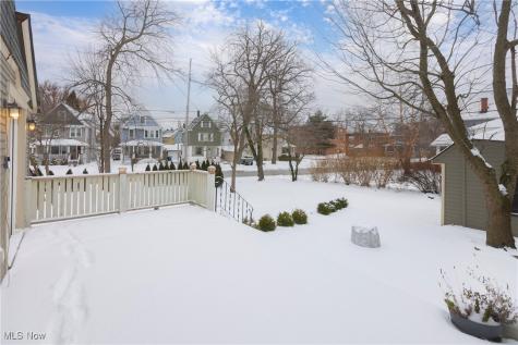 1339 Edanola Avenue Lakewood OH 44107