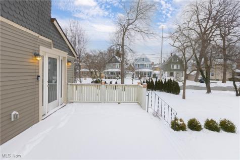 1339 Edanola Avenue Lakewood OH 44107