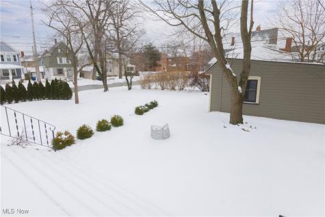 1339 Edanola Avenue Lakewood OH 44107