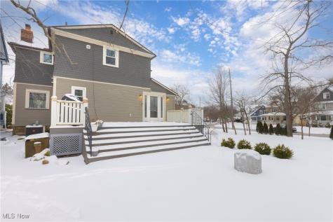 1339 Edanola Avenue Lakewood OH 44107