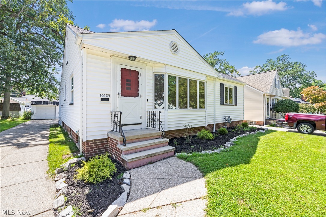10185 Chesterfield Drive Parma Heights OH 44130