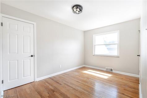 10185 Chesterfield Drive Parma Heights OH 44130