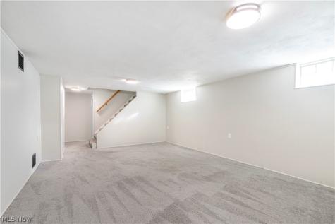 10185 Chesterfield Drive Parma Heights OH 44130
