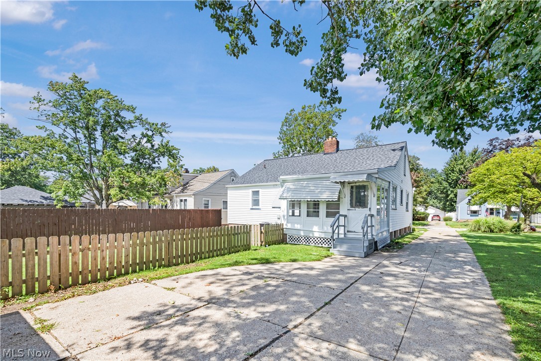 10185 Chesterfield Drive Parma Heights OH 44130