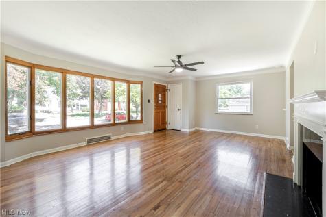 10185 Chesterfield Drive Parma Heights OH 44130