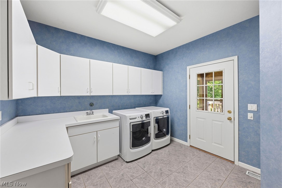 9305 Roryanna Drive Chardon OH 44024