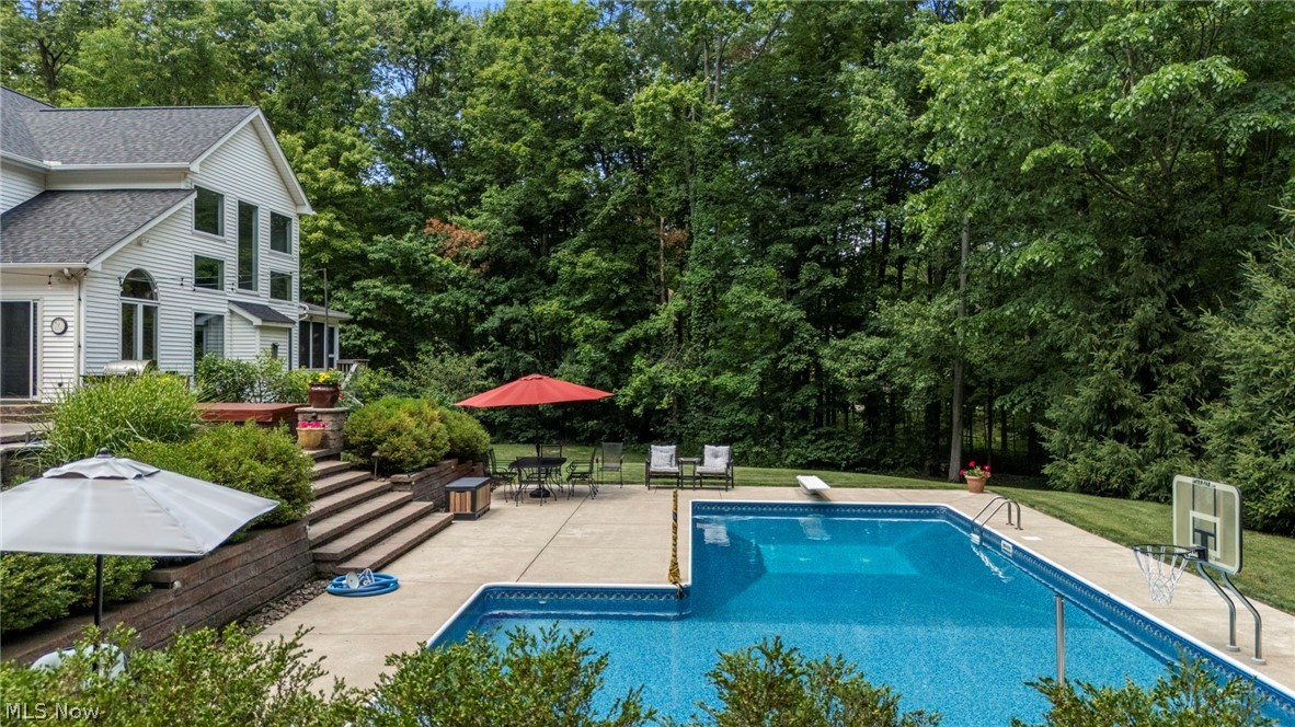 9305 Roryanna Drive Chardon OH 44024