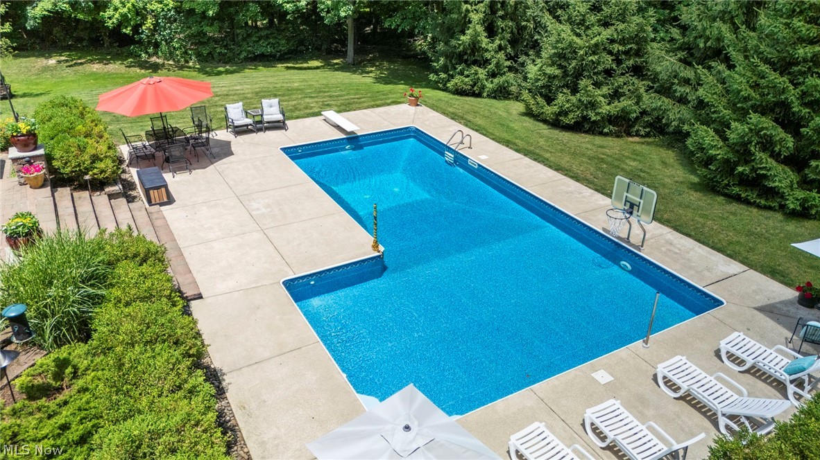 9305 Roryanna Drive Chardon OH 44024