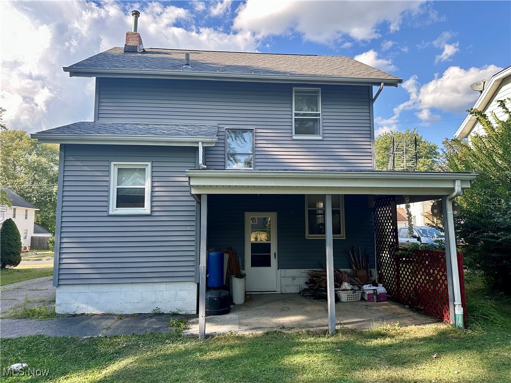 328 Oak Knoll Avenue Newton Falls OH 44444