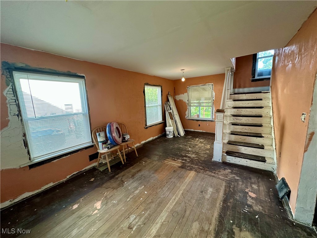 328 Oak Knoll Avenue Newton Falls OH 44444