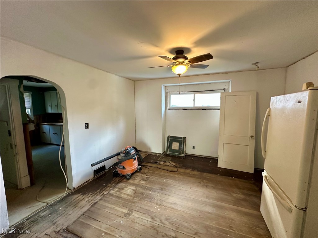 328 Oak Knoll Avenue Newton Falls OH 44444