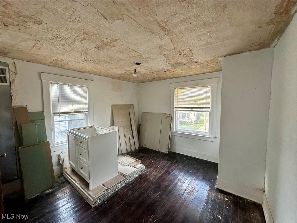 328 Oak Knoll Avenue Newton Falls OH 44444