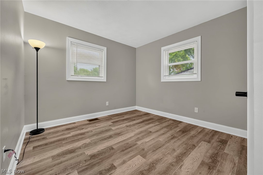2514 Regentview Street NE Canton OH 44705