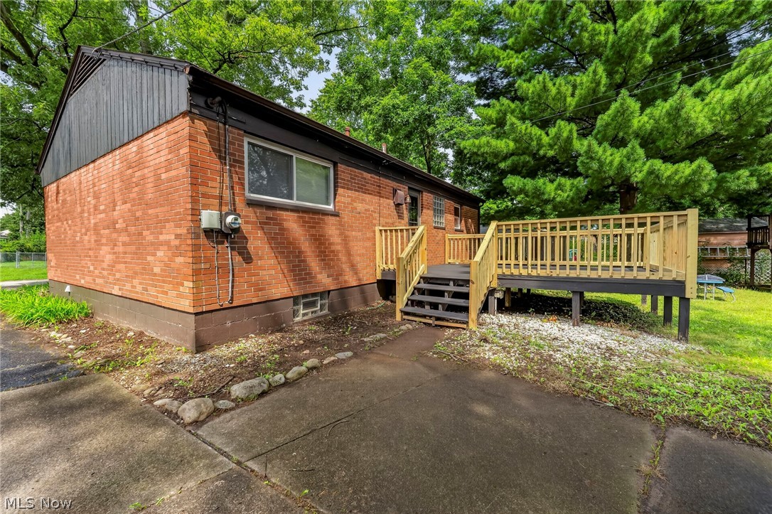 2514 Regentview Street NE Canton OH 44705