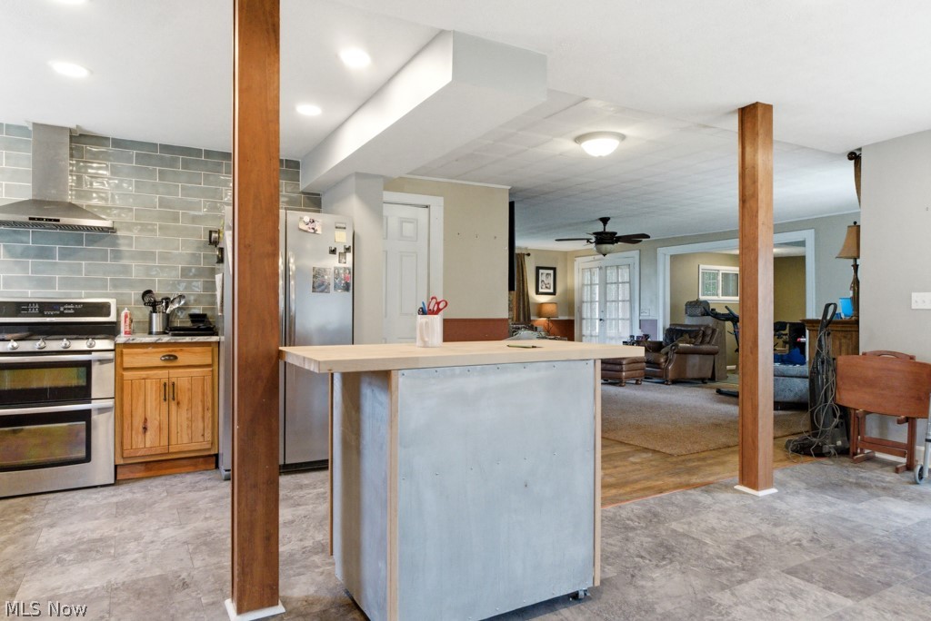 38306 Roselawn Avenue Willoughby OH 44094