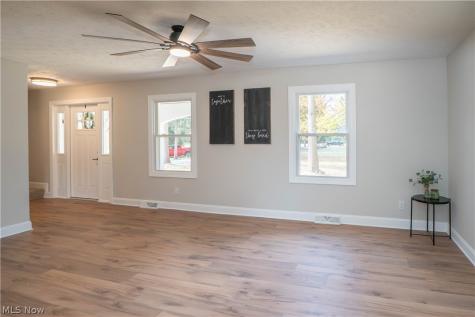 12754 Chamberlain Road Aurora OH 44202