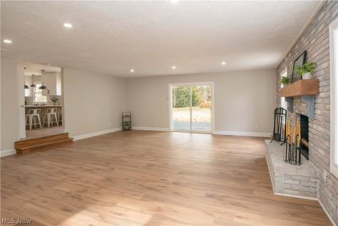 12754 Chamberlain Road Aurora OH 44202
