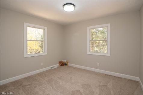 12754 Chamberlain Road Aurora OH 44202