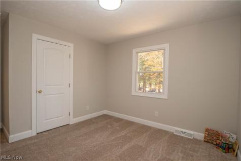 12754 Chamberlain Road Aurora OH 44202