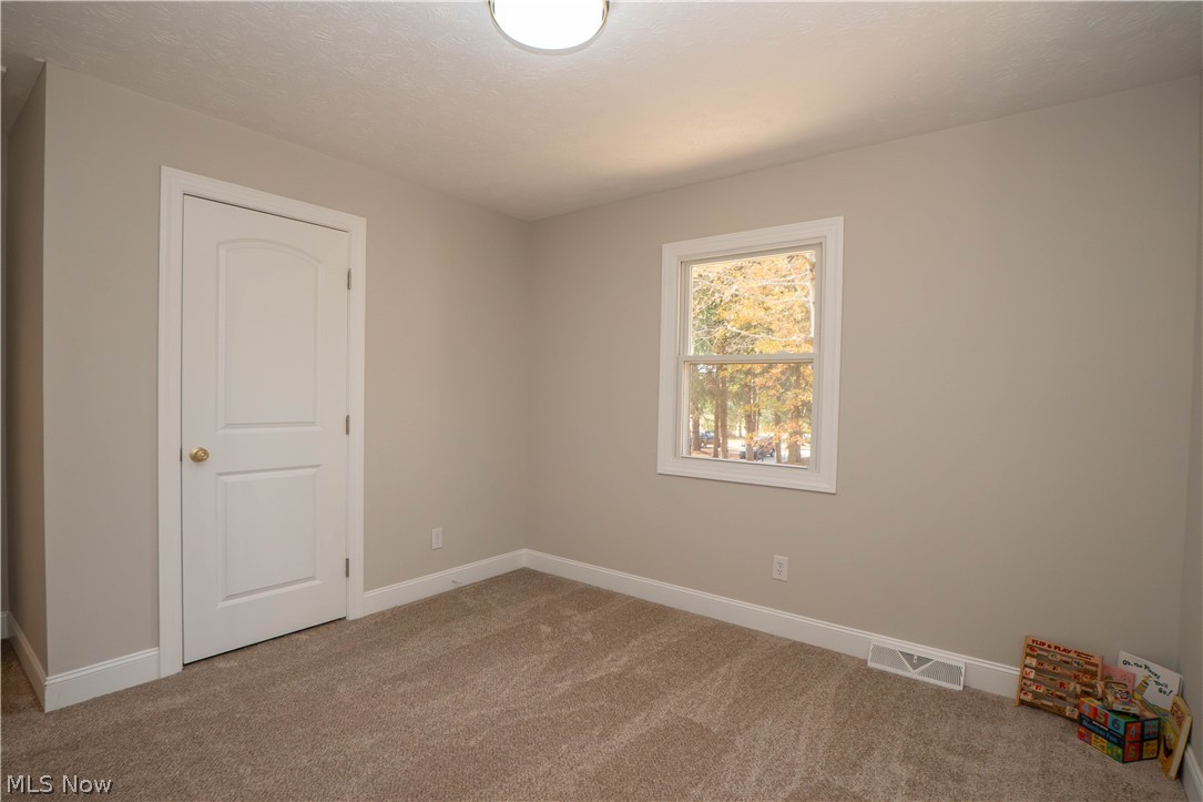 12754 Chamberlain Road Aurora OH 44202