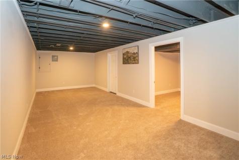 12754 Chamberlain Road Aurora OH 44202