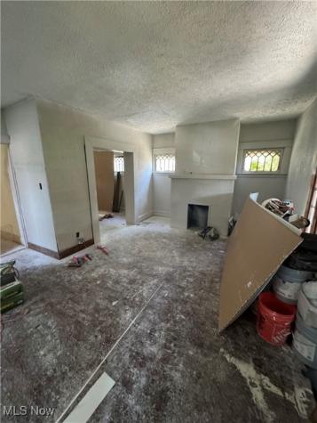 512 Eddy Road Cleveland OH 44108