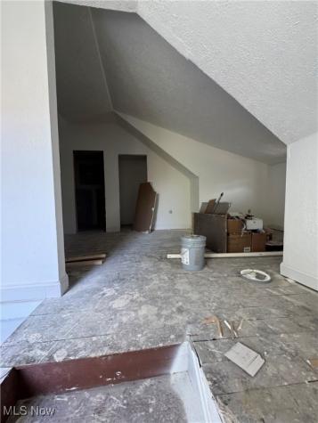 512 Eddy Road Cleveland OH 44108