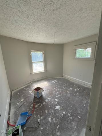 512 Eddy Road Cleveland OH 44108