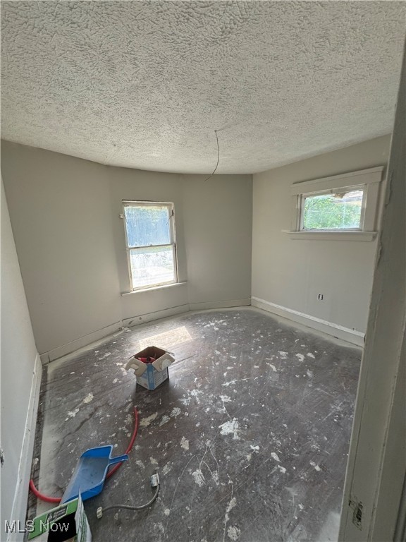 512 Eddy Road Cleveland OH 44108