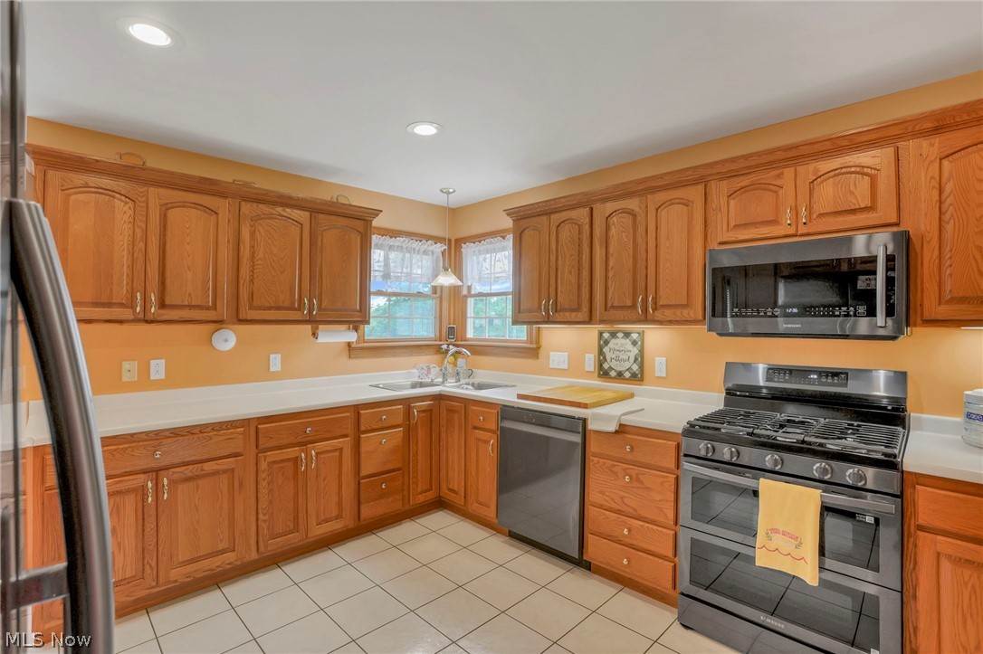 4000 Dillon Hills Drive Nashport OH 43830