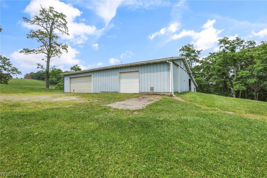 4000 Dillon Hills Drive Nashport OH 43830