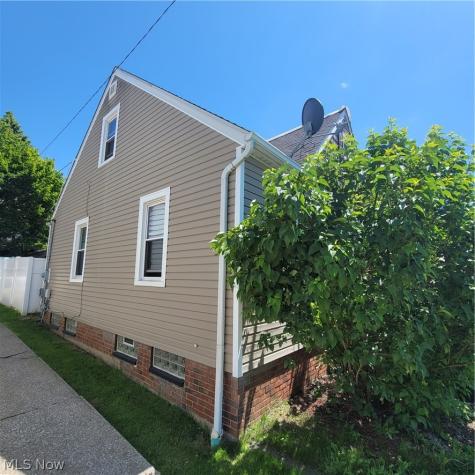 4739 E 88th Street Garfield Heights OH 44125