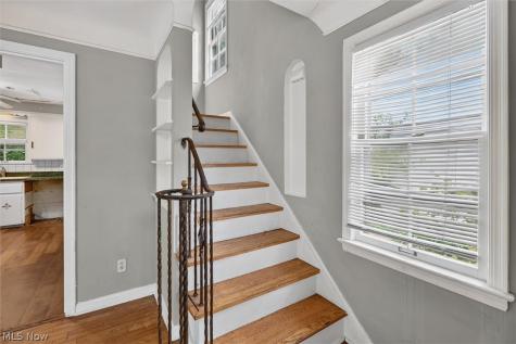 3971 Bluestone Road Cleveland Heights OH 44121