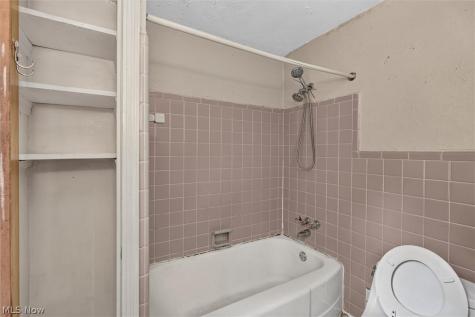 3971 Bluestone Road Cleveland Heights OH 44121