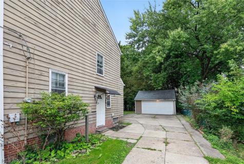 3971 Bluestone Road Cleveland Heights OH 44121