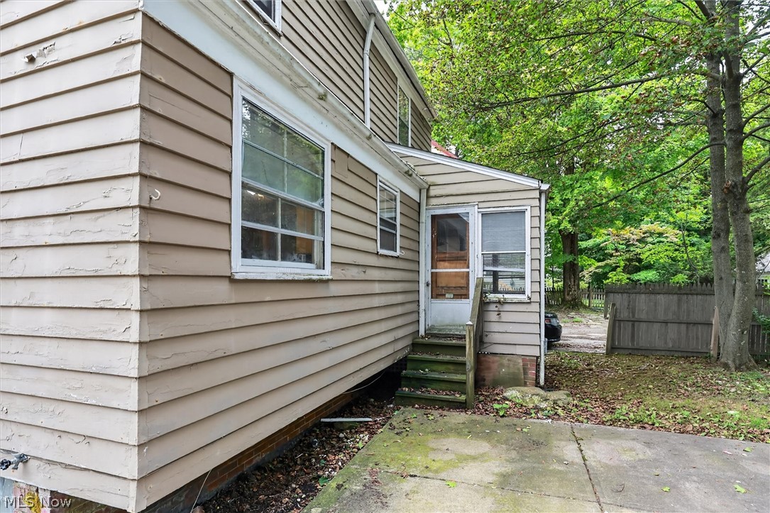 3971 Bluestone Road Cleveland Heights OH 44121