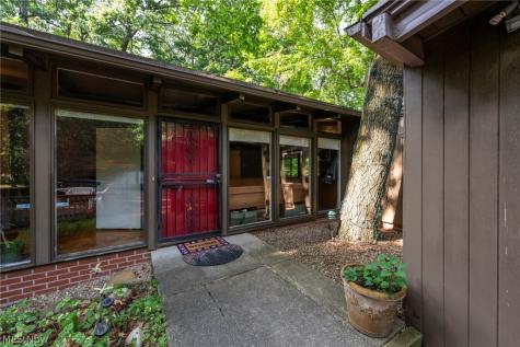 3554 Atherstone Road Cleveland Heights OH 44121