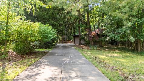 3554 Atherstone Road Cleveland Heights OH 44121