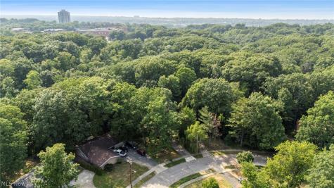 3554 Atherstone Road Cleveland Heights OH 44121