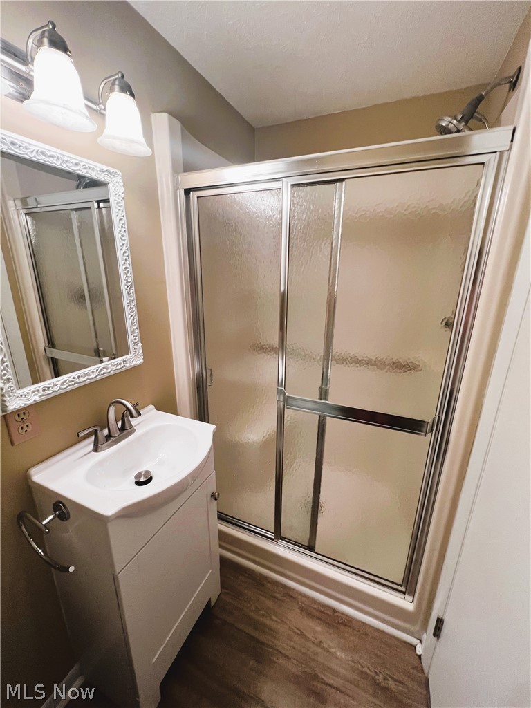 1469 Hazel Avenue Madison OH 44057