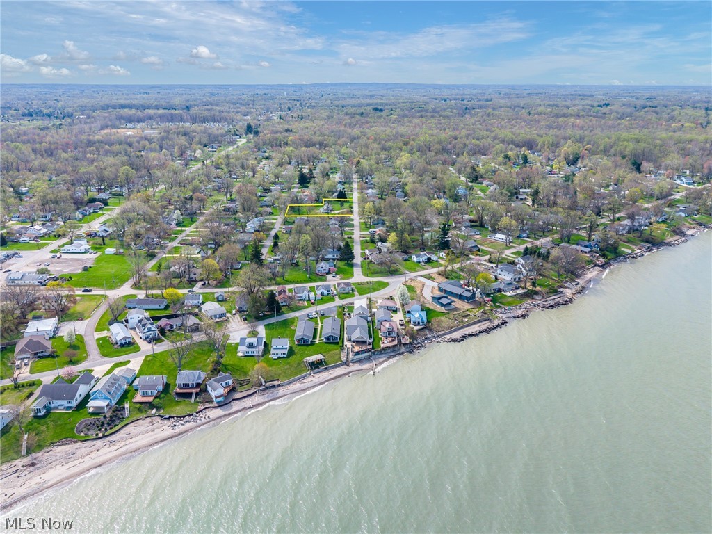 1469 Hazel Avenue Madison OH 44057