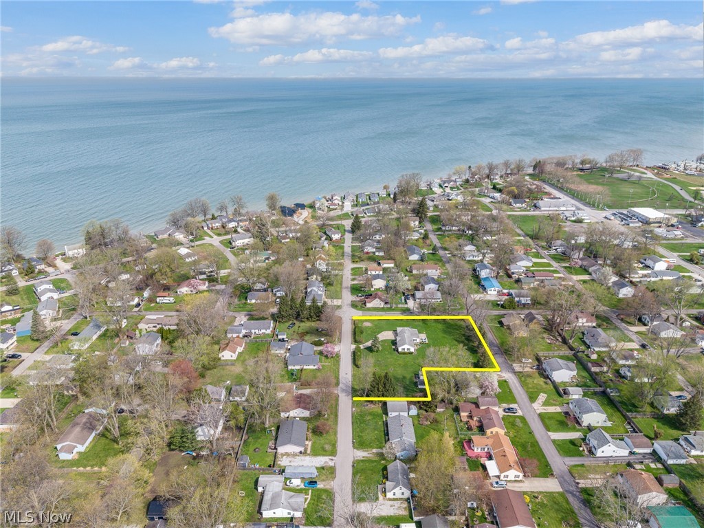 1469 Hazel Avenue Madison OH 44057